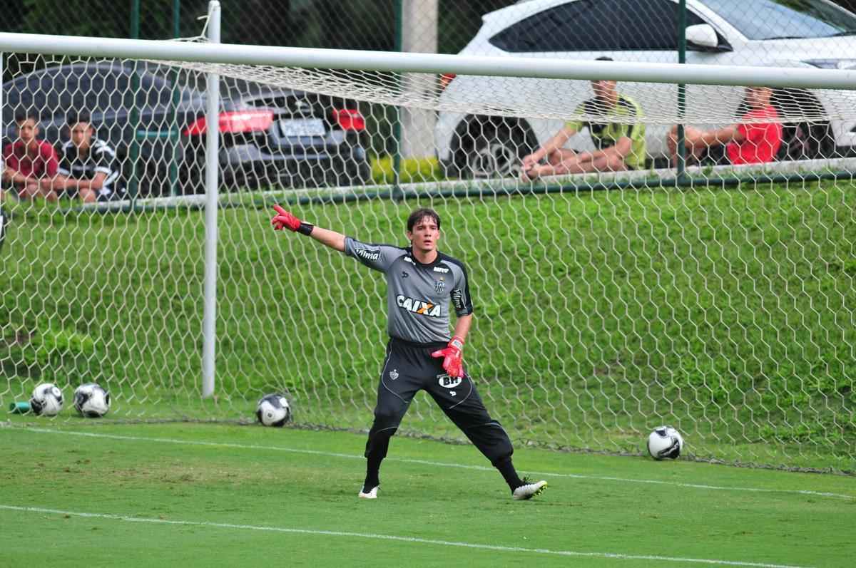 Treino do Atltico nesta quarta-feira na Cidade do Galo. Aguirre comeou a montar time do clssico