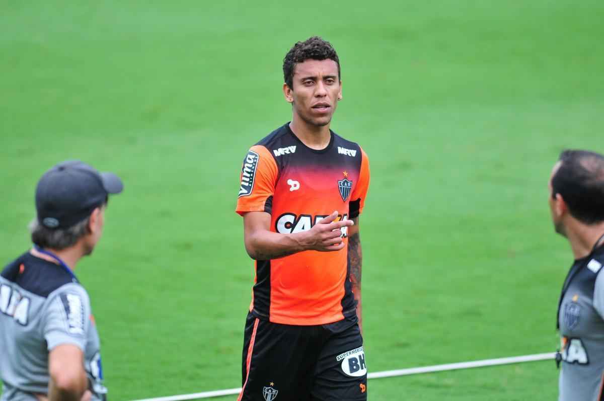 Treino do Atltico nesta quarta-feira na Cidade do Galo. Aguirre comeou a montar time do clssico