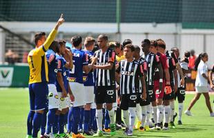 Imagens de lances do clssico mineiro realizado neste domingo, no Horto