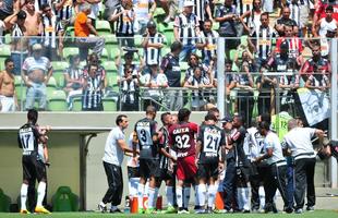 Imagens de lances do clssico mineiro realizado neste domingo, no Horto
