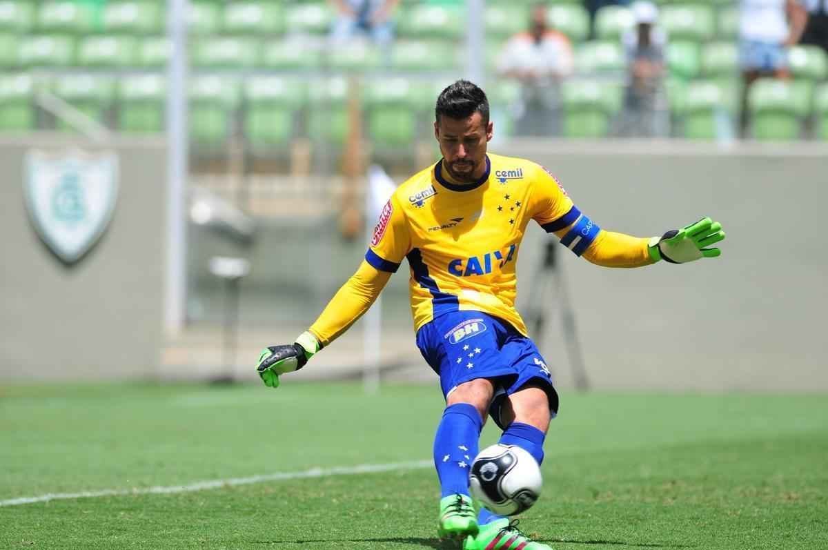 Imagens de lances do clssico mineiro realizado neste domingo, no Horto