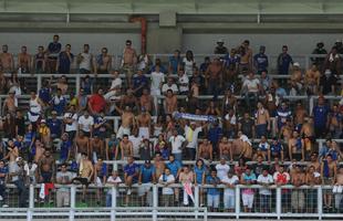Cruzeirenses na vitria por 1 a 0 sobre o Atltico no Estdio Independncia