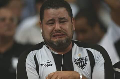 Torcedores do Cruzeiro brincaram nas redes sociais com vitria diante do Atltico, em pleno Independncia