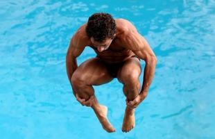 Veja fotos do muso Hugo Parisi, brasileiro dos saltos ornamentais