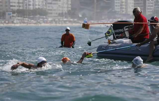O local  regularmente utilizado para competies internacionais de triatlo. Os percursos de ciclismo e corrida estendem-se ao longo da praia.
