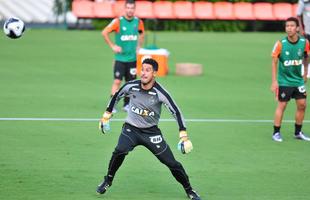 Lauro participou de treino, na Cidade do Galo, junto com o elenco do Atltico pela primeira vez