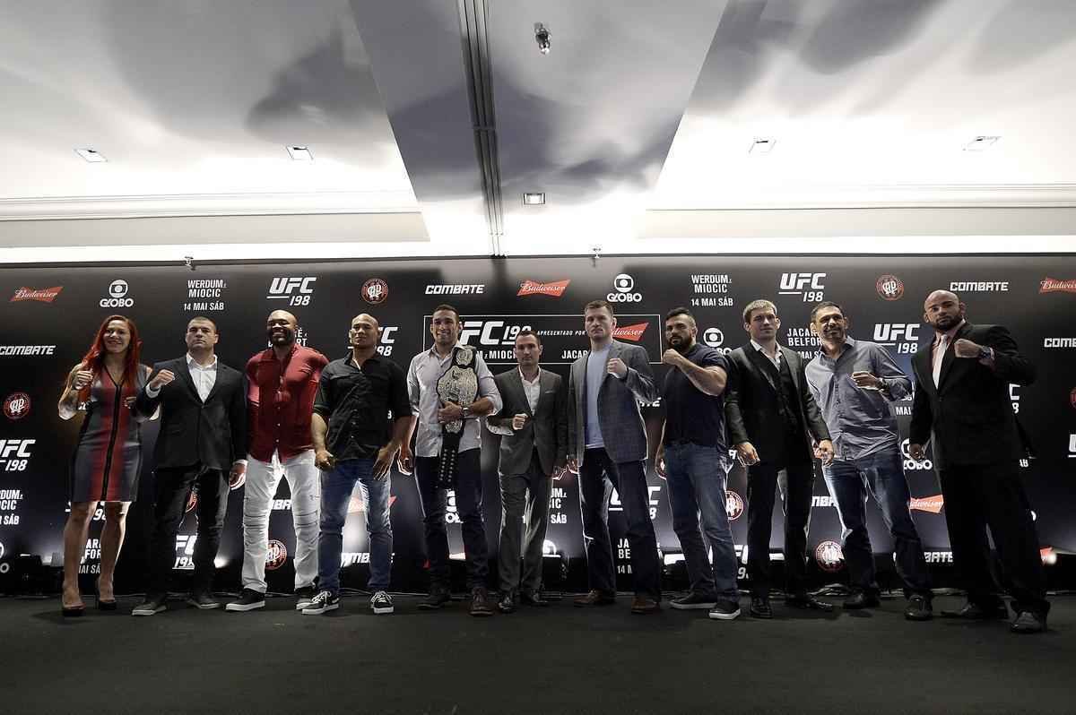 Imagens da coletiva do UFC 198, no Rio de Janeiro - Astros do evento reunidos para foto