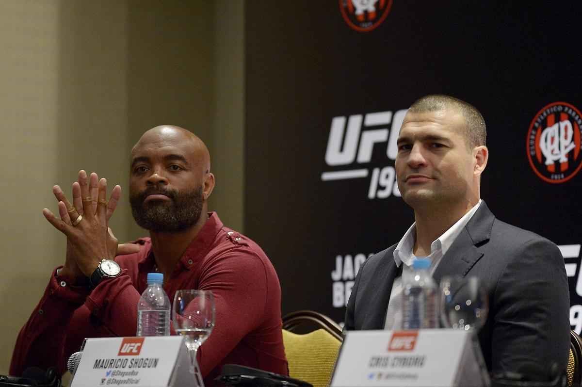 Imagens da coletiva do UFC 198, no Rio de Janeiro - Anderson Silva e Mauricio Shogun