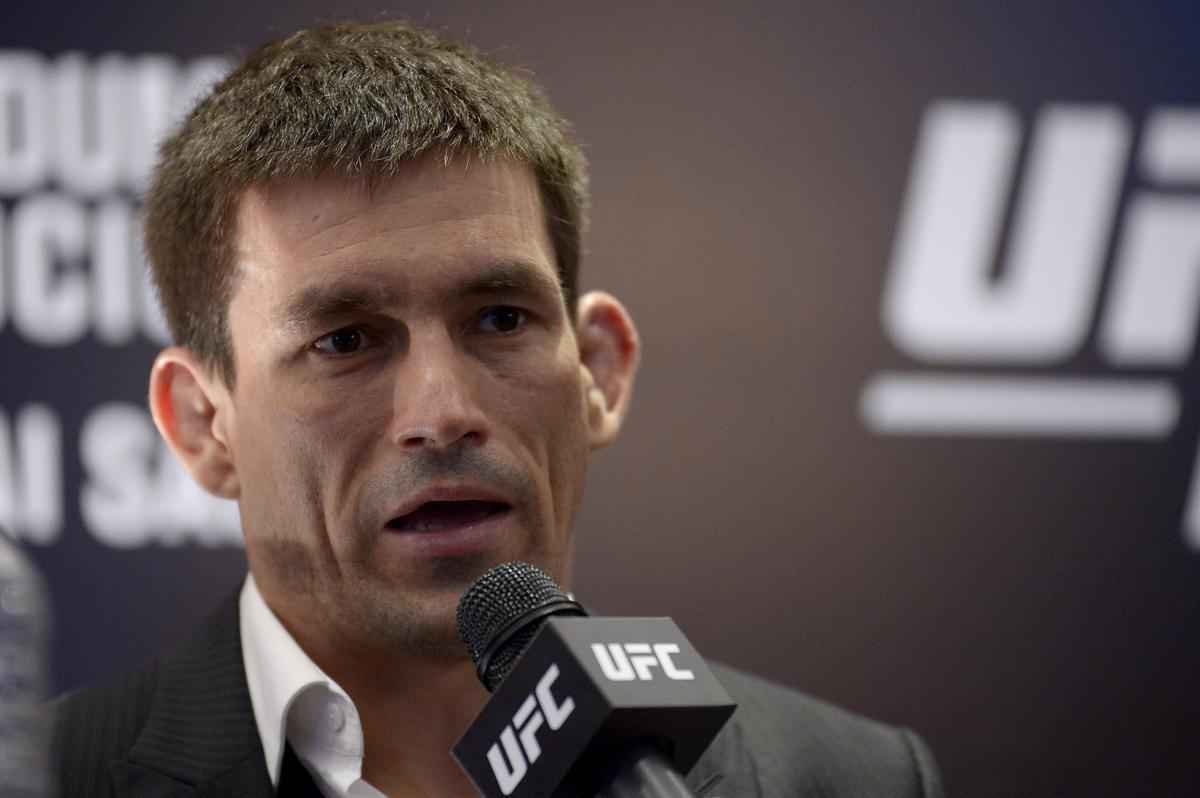Imagens da coletiva do UFC 198, no Rio de Janeiro - Demian Maia conversa com a imprensa