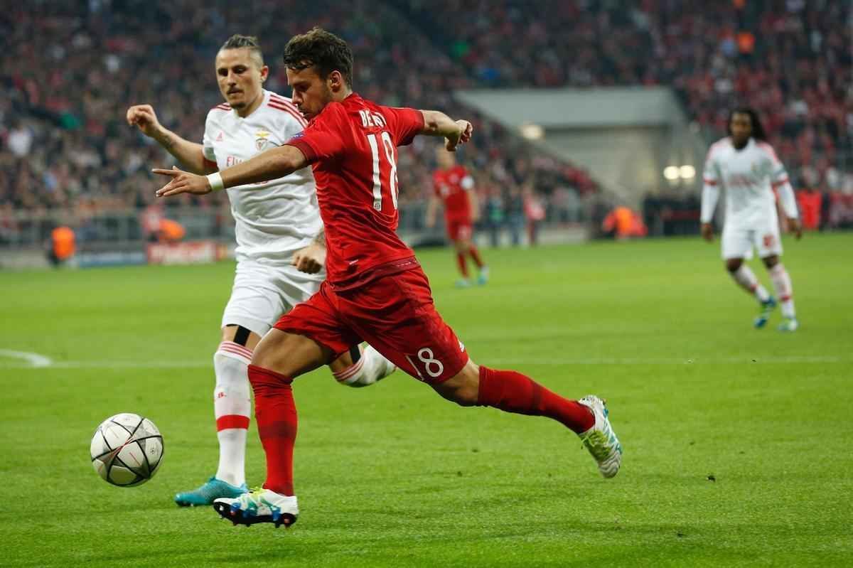 No Allianz Arena, volante chileno Vidal marcou o nico gol da partida
