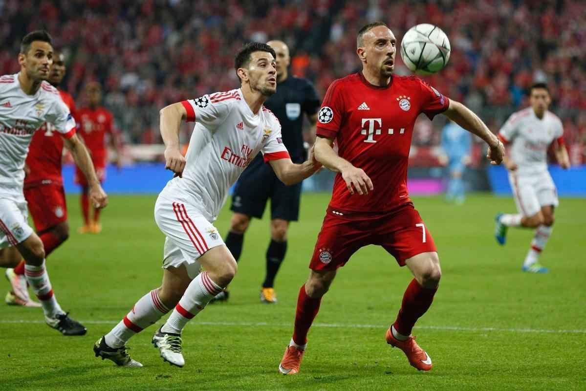No Allianz Arena, volante chileno Vidal marcou o nico gol da partida