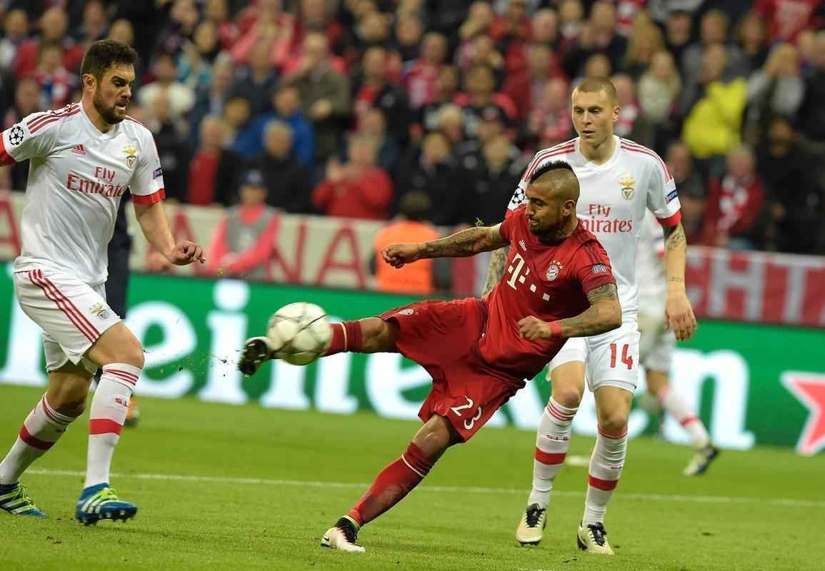 No Allianz Arena, volante chileno Vidal marcou o nico gol da partida