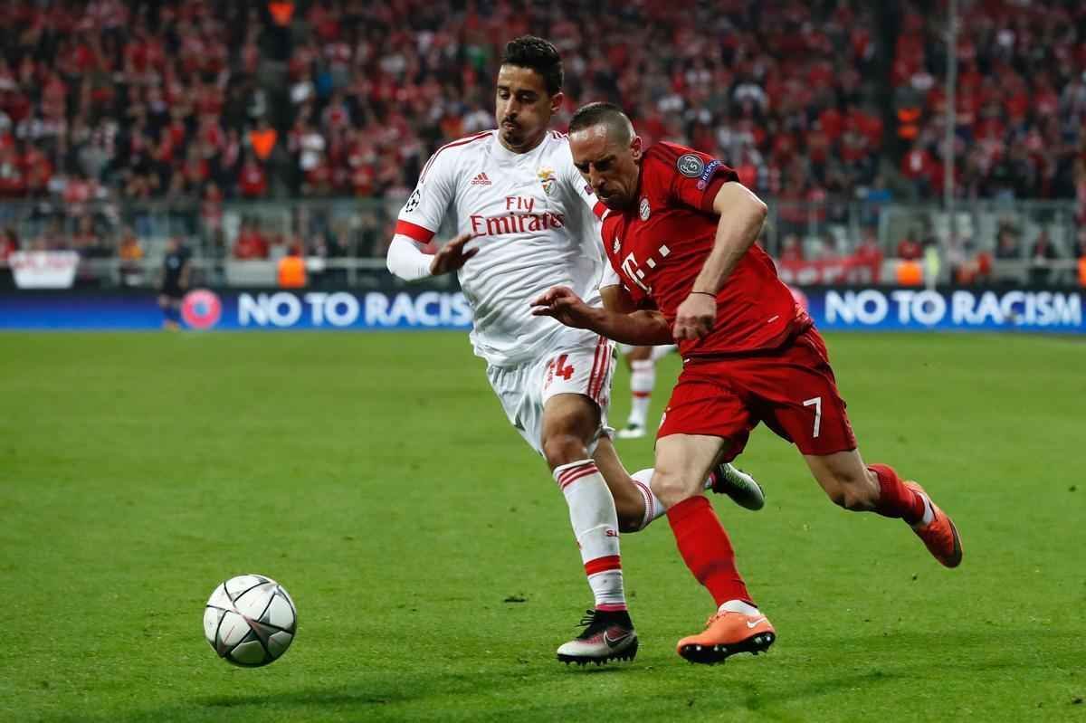 No Allianz Arena, volante chileno Vidal marcou o nico gol da partida