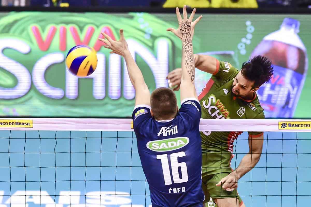 imagens da deciso da Superliga Masculina entre Cruzeiro e Campinas