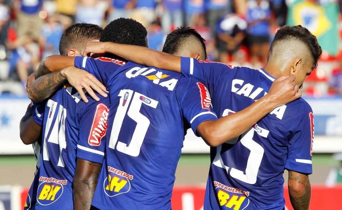 Fotos da partida entre Boa Esporte e Cruzeiro, pelo Estadual, no Dilzon Melo, em Varginha
