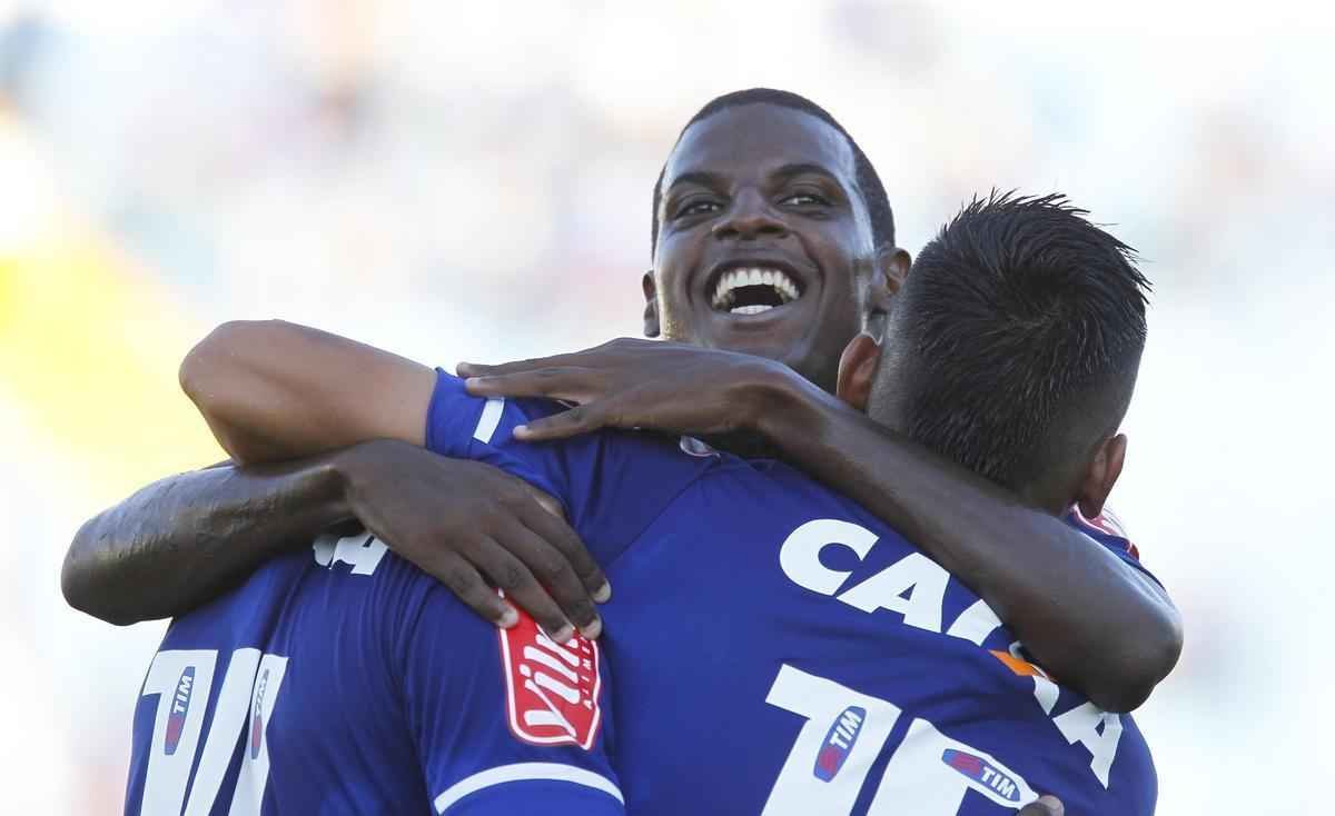 Fotos da partida entre Boa Esporte e Cruzeiro, pelo Estadual, no Dilzon Melo, em Varginha