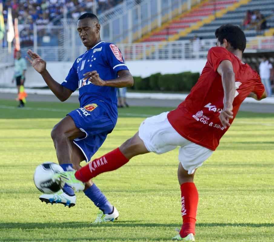 Fotos da partida entre Boa Esporte e Cruzeiro, pelo Estadual, no Dilzon Melo, em Varginha