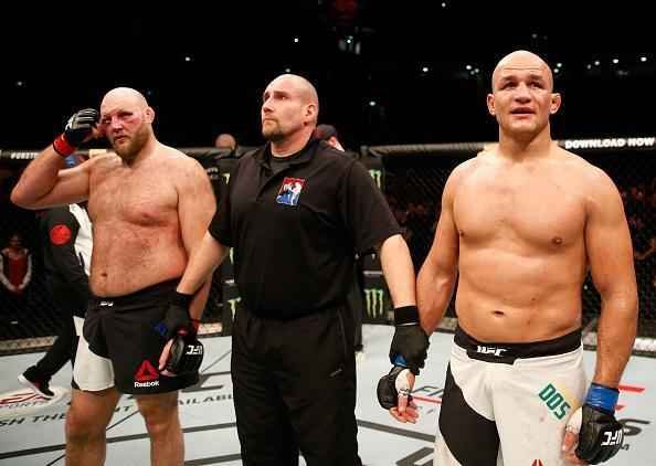 Fotos da vitria de Junior Cigano sobre Ben Rothwell