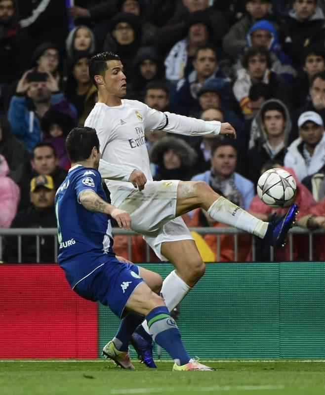 Lances do jogo de volta das quartas de final, entre Real Madrid e Wolfsburg, no Santiago Bernabu