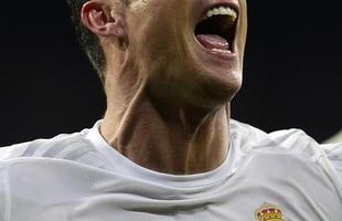 Cristiano Ronaldo comemora seu terceiro gol sobre o Wolfsburg pelas quartas de final da Liga
