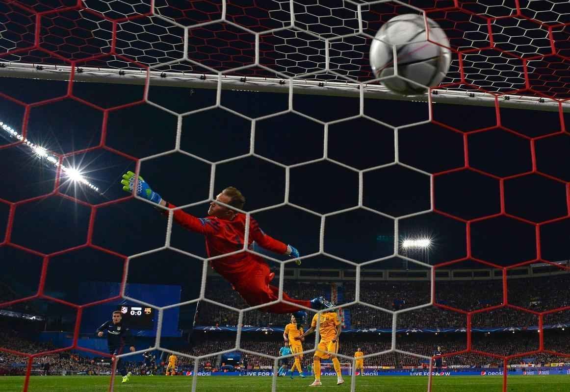 Jogo de volta das quartas de final da Liga, entre Atltico de Madrid e Barcelona, em Madri