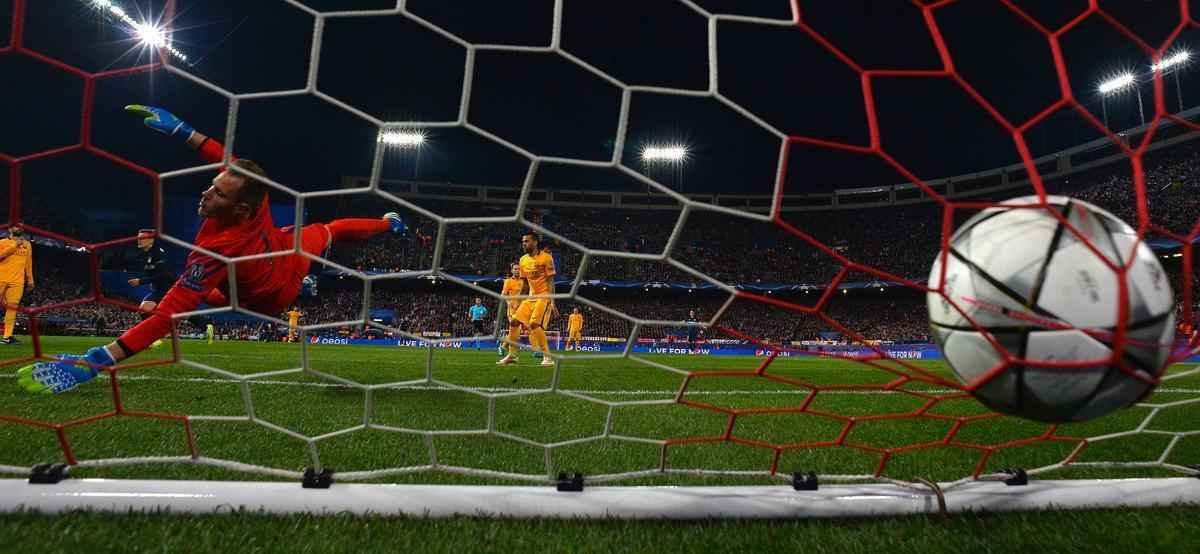 Jogo de volta das quartas de final da Liga, entre Atltico de Madrid e Barcelona, em Madri