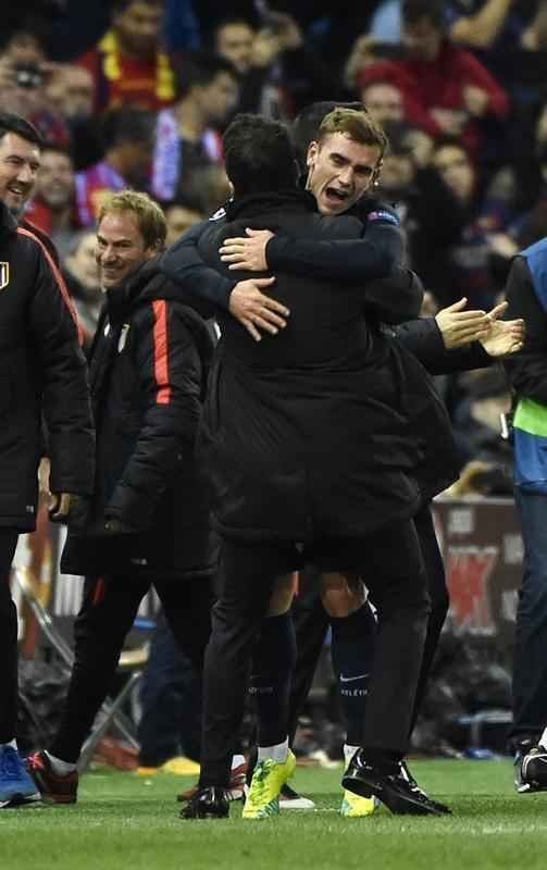 Jogo de volta das quartas de final da Liga dos Campees: Atltico de Madrid 2 x 0 Barcelona