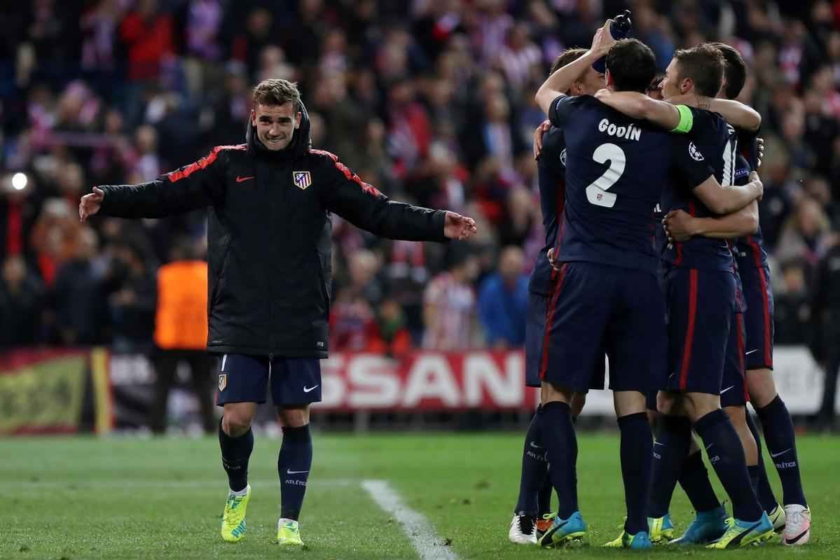 Jogo de volta das quartas de final da Liga dos Campees: Atltico de Madrid 2 x 0 Barcelona