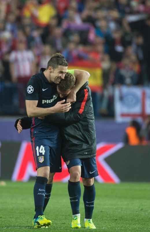 Jogo de volta das quartas de final da Liga dos Campees: Atltico de Madrid 2 x 0 Barcelona