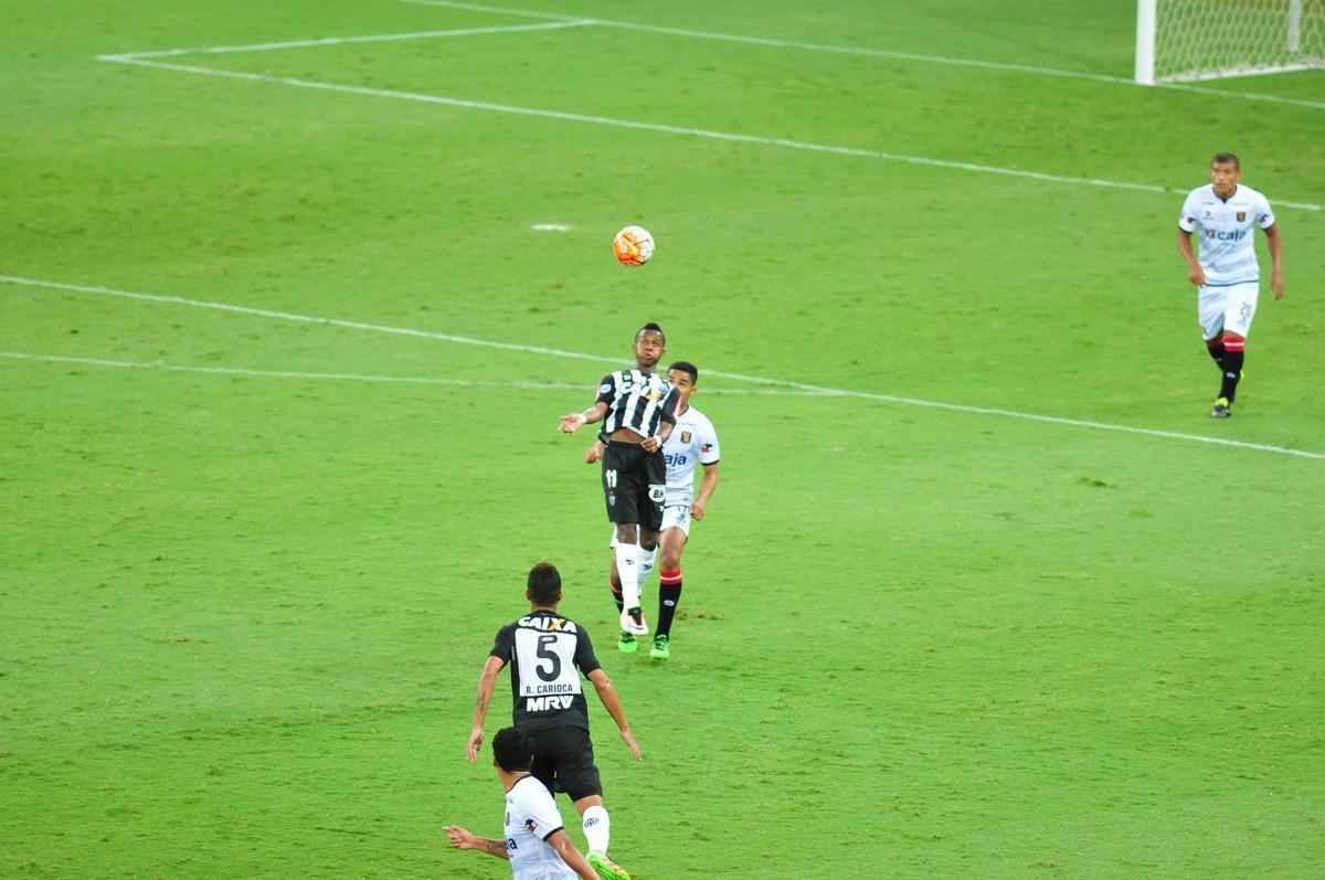 Galo goleou o Melgar por 4 a 0 e passou s oitavas como melhor time do Grupo 5 da Libertadores
