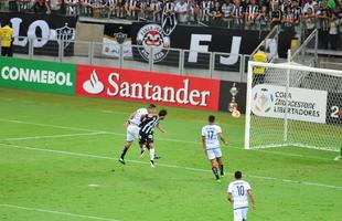 Galo goleou o Melgar por 4 a 0 e passou s oitavas como melhor time do Grupo 5 da Libertadores