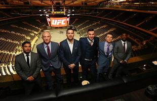 Governador de Nova York assina projeto de Lei que libera MMA no estado - Atletas do UFC no evento