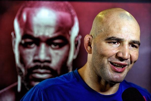 Mineiro Glover Teixeira, que enfrenta Rashad Evans na luta principal do UFC em Tampa, durante treino aberto para fs e imprensa 