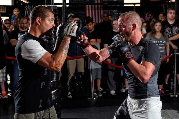 Substituto de Tony Ferguson, Darrell Horcher treina para estreia no UFC, contra Nurmagomedov 