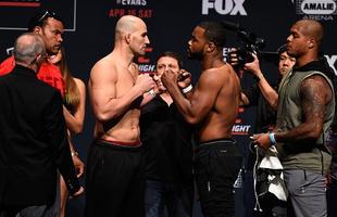 Imagens da pesagem do UFC on Fox 9, em Tampa, na Flrida - Glover Teixeira e Rashad Evans