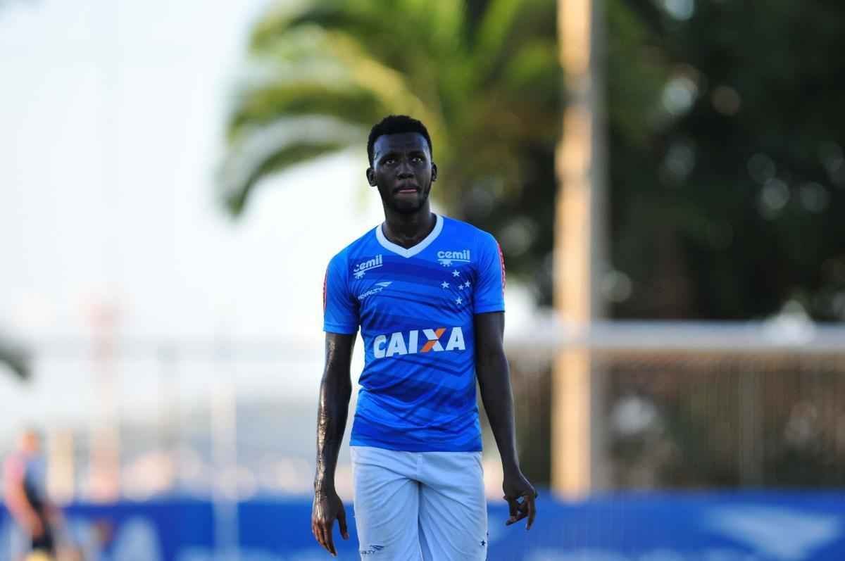 Cruzeiro fez ltima atividade em Belo Horizonte antes de ir  Paraba, onde enfrenta o Campinense, na Copa do Brasil
