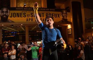 Imagens do treino aberto do UFC 197 em Las Vegas - Henry Cejudo, desafiante ao cinturo dos moscas