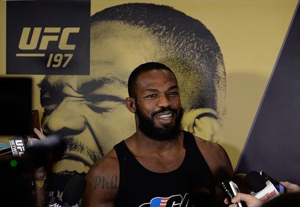 Imagens do treino aberto do UFC 197 em Las Vegas - Jon Jones em concorrida entrevista
