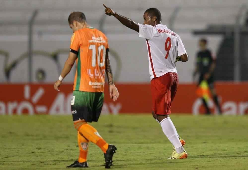 Imagens do empate entre Red Bull e Amrica pela Copa do Brasil
