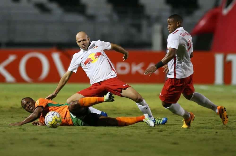 Imagens do empate entre Red Bull e Amrica pela Copa do Brasil