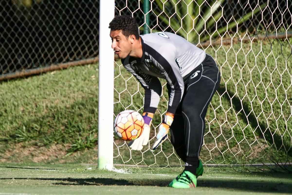Lauro: contratado s pressas aps as leses de Victor e Giovanni, o goleiro foi inscrito na Copa Libertadores, mas no teve chances no time, nem mesmo no Campeonato Mineiro. Victor j est recuperado e o jovem Uilson continua sendo a opo de banco de Diego Aguirre.