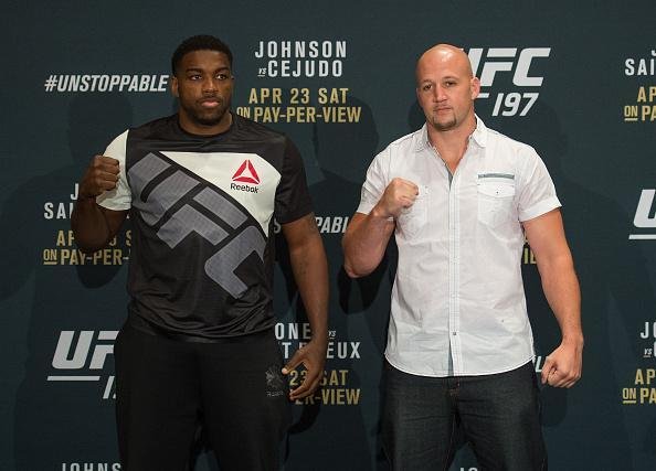 Walt Harris e Cody East, pelo peso pesado