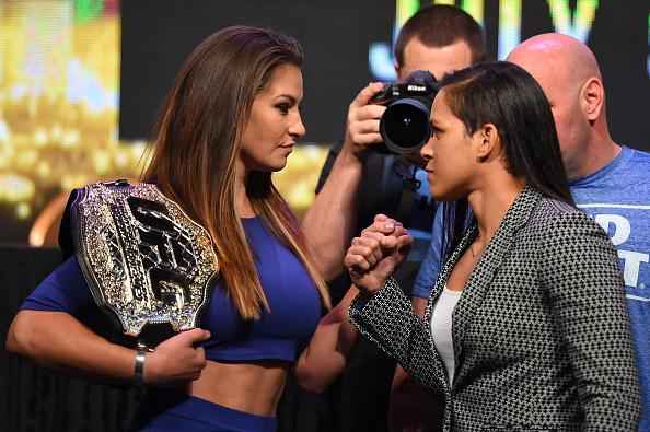 Miesha Tate e Amanda Nunes, que se enfrentam pelo cinturo peso-galo feminino no UFC 200