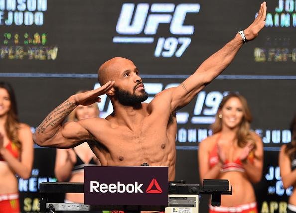 Demetrious Johnson pesou 56,7 kg