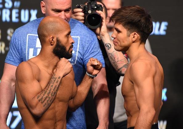 Peso-mosca (at 56,7kg): Demetrious Johnson (56,7kg)x Henry Cejudo (56,7kg) - Luta vale o cinturo da categoria