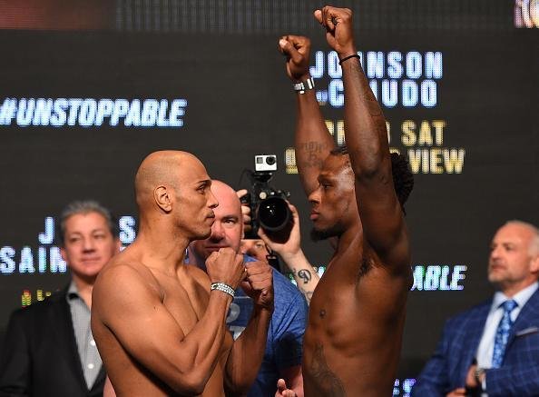 Peso-meio-pesado (at 93,4kg*): Marcos Pezo (93kg) x Clint Hester (93kg)