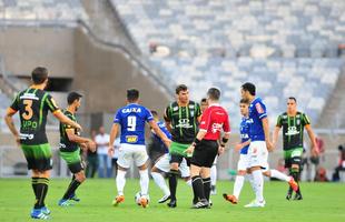 Imagens do jogo entre Cruzeiro e Amrica pelo Mineiro