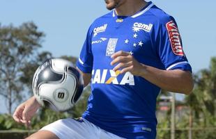 Veja fotos do treino e da apresentao oficial de Lucas e Robinho no Cruzeiro