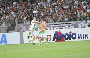 Fotos da comemorao de Danilo, heri da grande deciso do Mineiro