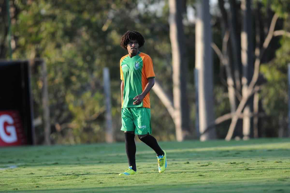 Novo reforo do Amrica, William Barbio participou do primeiro treinamento com os companheiros de clube